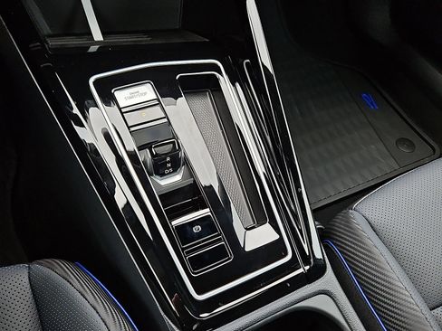 New 2026 Volkswagen Golf image 14