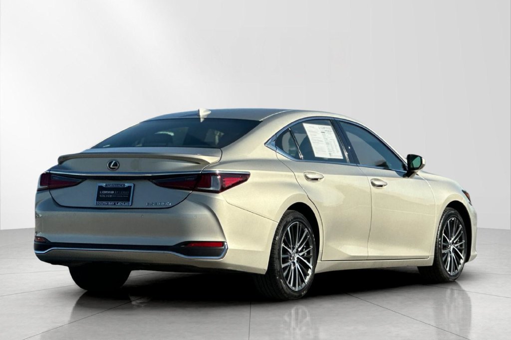 Certified 2025 Lexus ES 300h w/ Premium Package FWD image 6