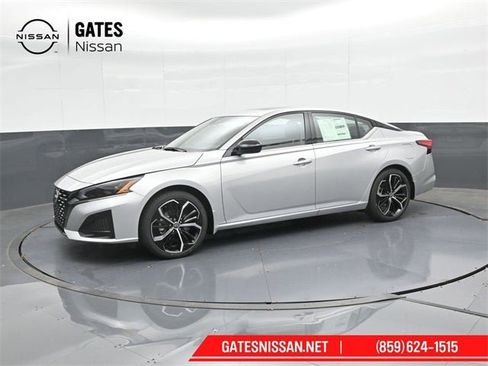 New 2025 Nissan Altima 2.5 SR image 7