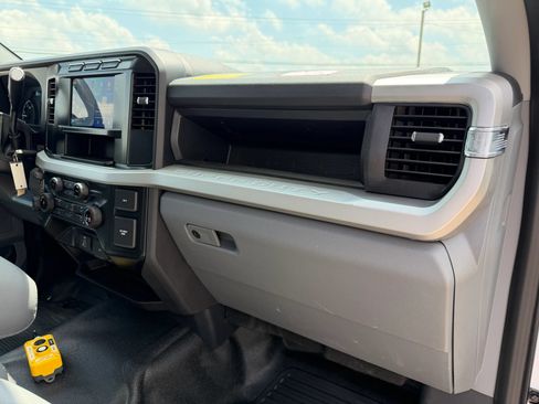 Used 2023 Ford F350 XL w/ Snow Plow Prep Package AWD/4WD image 27
