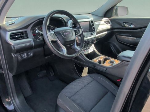 Used 2023 GMC Acadia SLE image 37