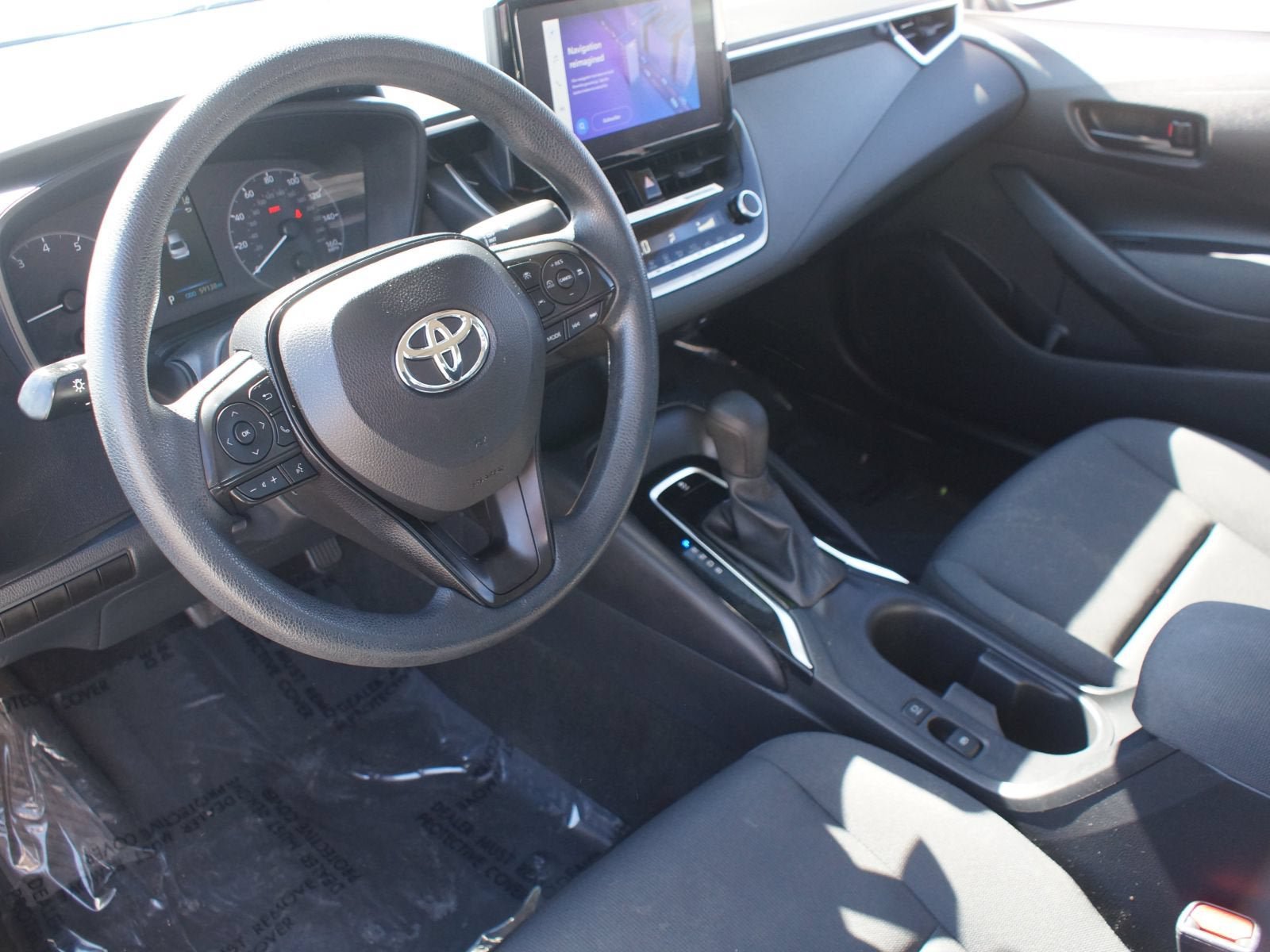 Used 2024 Toyota Corolla LE FWD image 12