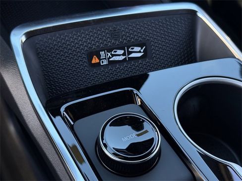 New 2026 Chevrolet Equinox LT image 18