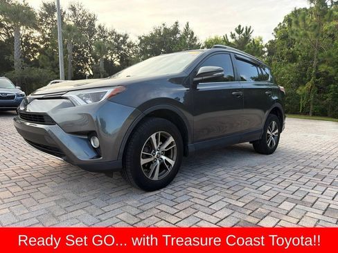 Used 2017 Toyota RAV4 XLE FWD image 11