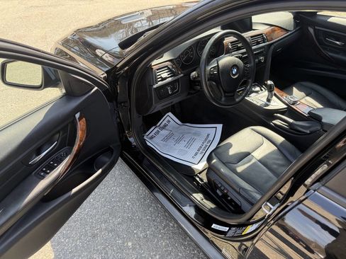 Used 2014 BMW 320i xDrive Sedan image 8
