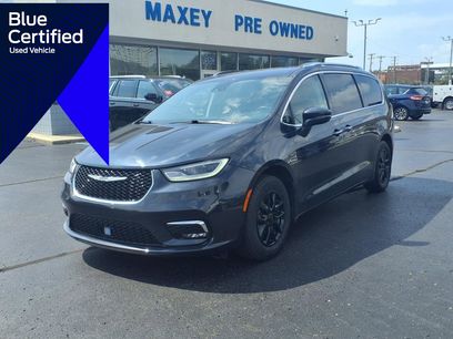 Used 2021 Chrysler Pacifica Touring-L