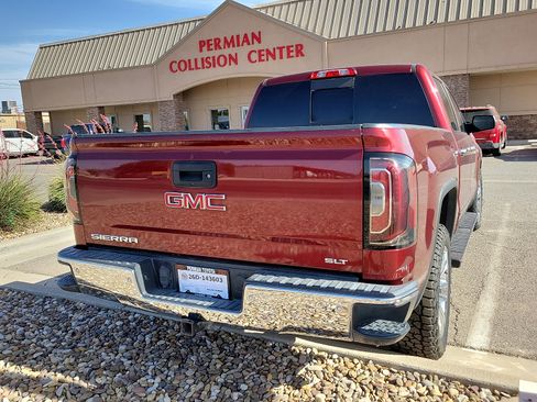 Used 2017 GMC Sierra 1500 SLT AWD/4WD image 3