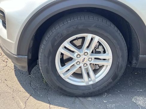 Certified 2024 Ford Explorer XLT AWD/4WD image 10
