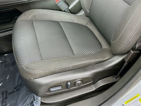 Used 2023 GMC Acadia SLE w/ Driver Convenience Package image 26