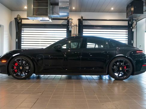 Certified 2025 Porsche Panamera 4S AWD/4WD image 2