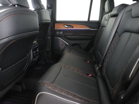 Used 2022 Jeep Grand Cherokee Summit AWD/4WD image 30