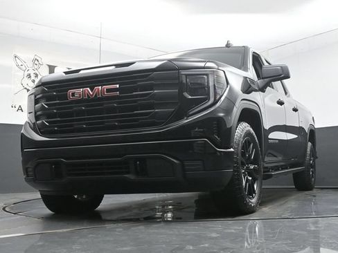 Used 2023 GMC Sierra 1500 Pro w/ Graphite Edition AWD/4WD image 4