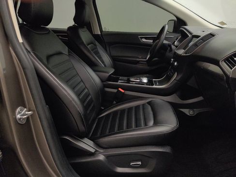 Used 2019 Ford Edge SEL w/ Equipment Group 201A FWD image 21