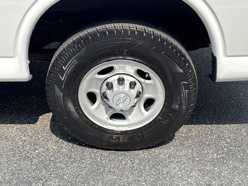 Used 2020 Chevrolet Express 2500 w/ Driver Convenience Package image 37