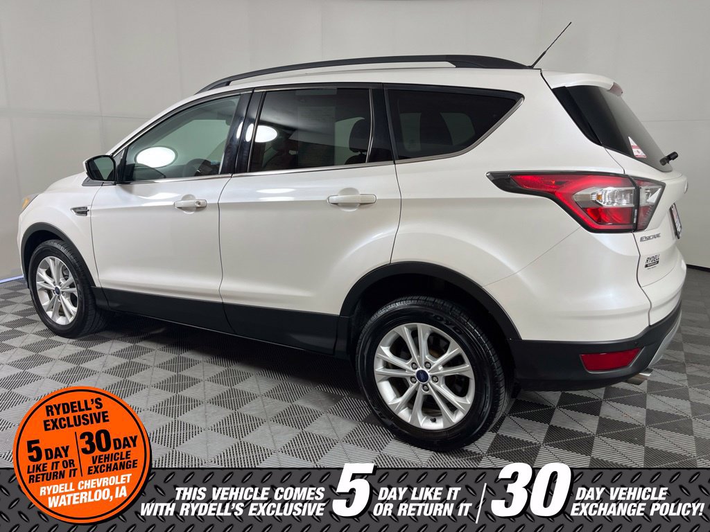 Used 2017 Ford Escape SE w/ Equipment Group 201A AWD/4WD image 13