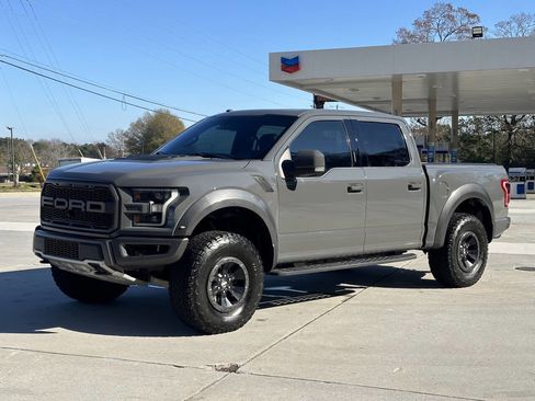 Used 2018 Ford F150 Raptor w/ Equipment Group 802A Luxury image 1