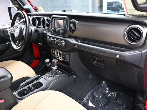 Used 2019 Jeep Wrangler Sport AWD/4WD image 45