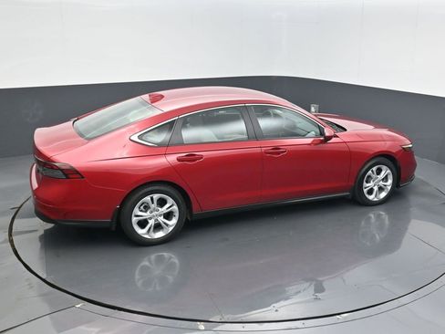 Used 2025 Honda Accord LX image 24