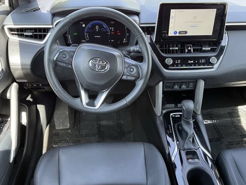 Used 2025 Toyota Corolla Cross AWD Hybrid w/ Convenience Package image 10