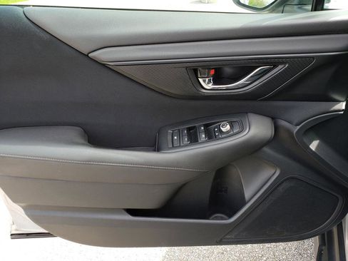 Used 2020 Subaru Outback Premium AWD/4WD image 9