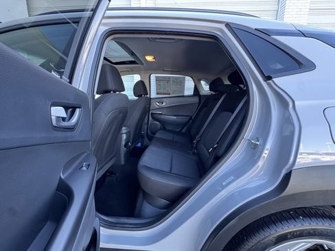 Used 2023 Hyundai Kona SEL w/ Convenience Package image 13