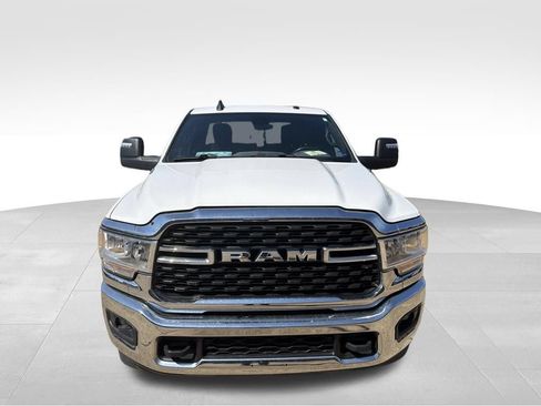 Used 2024 RAM 2500 Big Horn AWD/4WD image 9