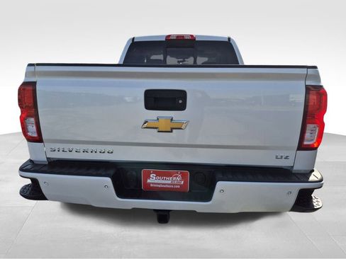 Used 2017 Chevrolet Silverado 1500 LTZ Z71 w/ LTZ Plus Package image 5