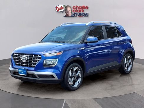 Certified 2024 Hyundai Venue SEL FWD image 1