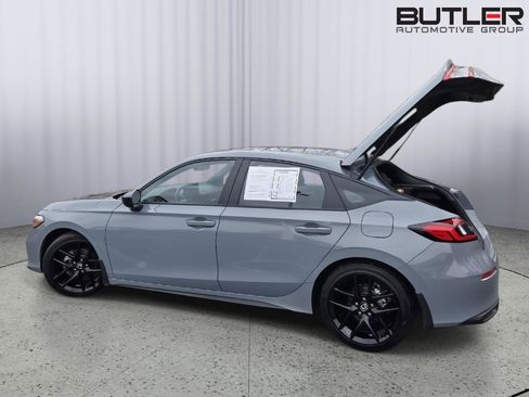 Used 2025 Honda Civic Sport image 10