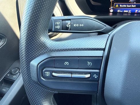 Used 2023 Chevrolet Colorado Trail Boss w/ Technology Package image 24