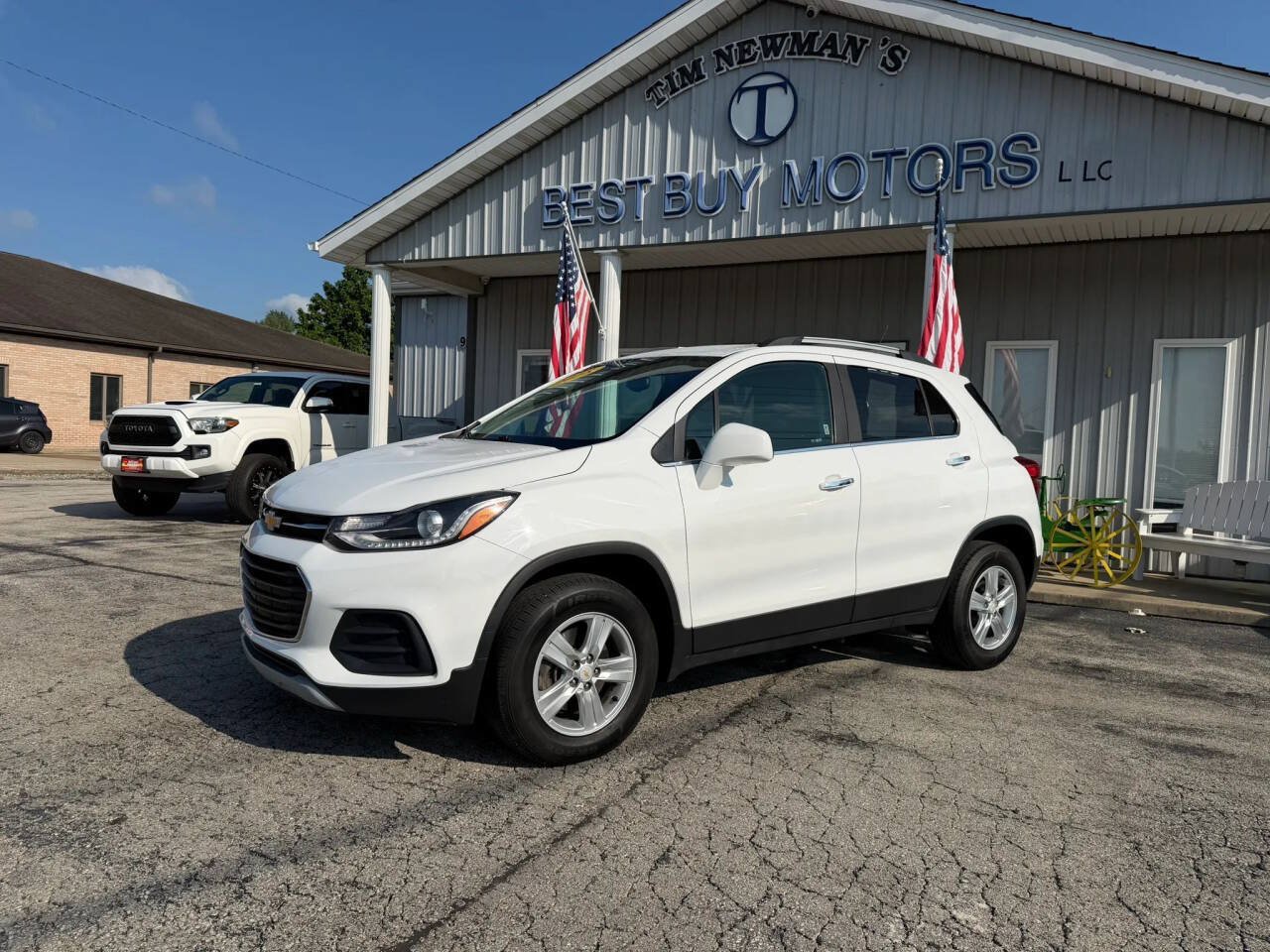 Used 2018 Chevrolet Trax LT w/ LT Convenience Package AWD/4WD image 1