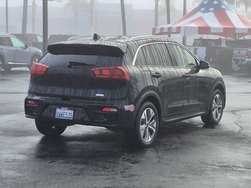 Used 2020 Kia Niro EX image 5