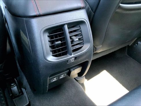 Used 2022 Jeep Cherokee Trailhawk w/ Sun, Sound & Nav Group AWD/4WD image 31