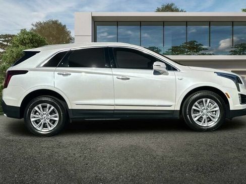 New 2026 Cadillac XT5 Luxury w/ LPO, Floor Liner Package AWD/4WD image 3