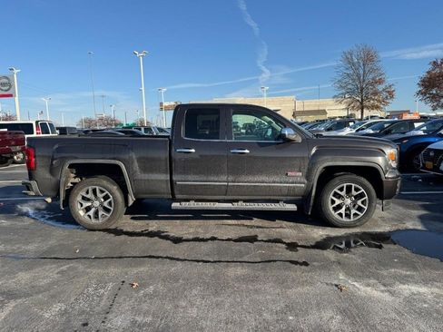 Used 2015 GMC Sierra 1500 SLE image 2
