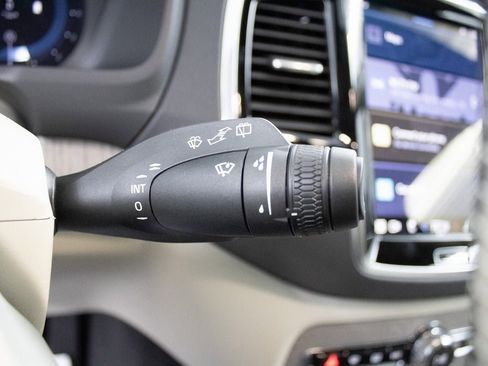 New 2025 Volvo XC90 B6 Plus w/ Protection Package Premier image 31