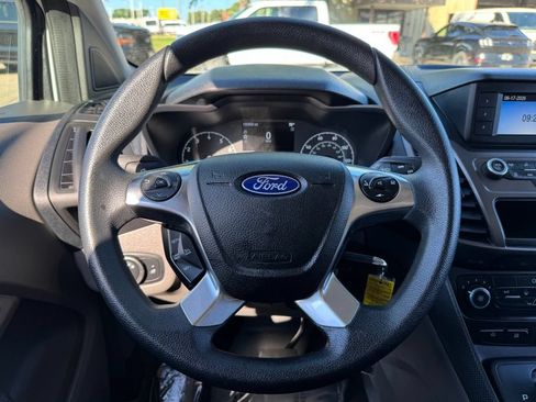 Used 2020 Ford Transit Connect XL FWD image 19