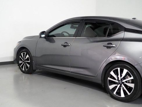 Used 2024 Nissan Sentra SV w/ SV Premium Package image 50