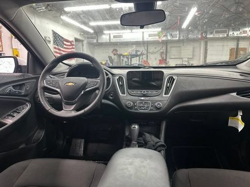 Used 2020 Chevrolet Malibu RS FWD image 15