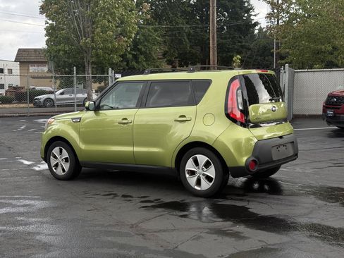 Used 2016 Kia Soul FWD image 6