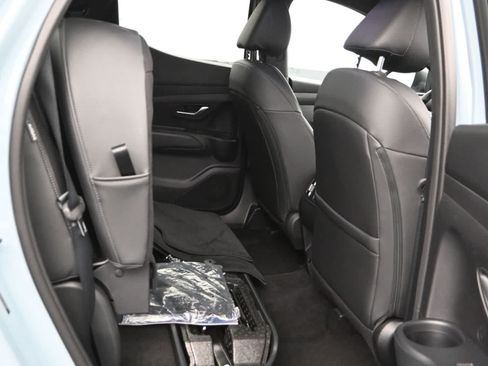 Certified 2025 Hyundai Santa Cruz SEL FWD image 12