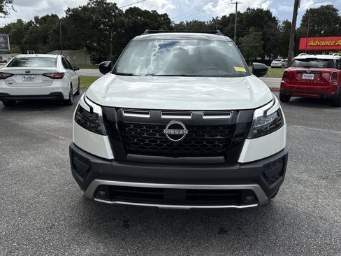 Used 2024 Nissan Pathfinder Rock Creek AWD/4WD image 8