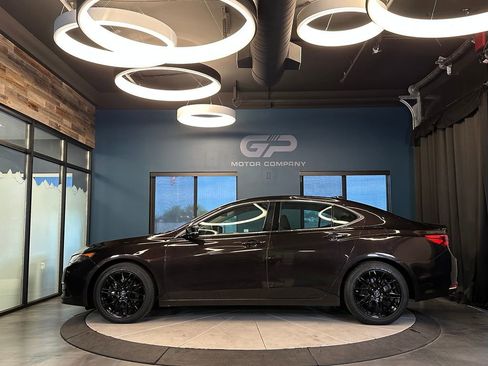 Used 2015 Acura TLX V6 w/ Technology Package FWD image 6