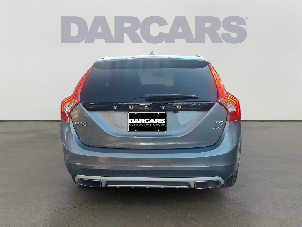 Used 2018 Volvo V60 T5 Cross Country AWD/4WD image 6