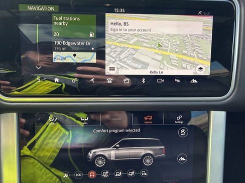 Used 2020 Land Rover Range Rover HSE image 18