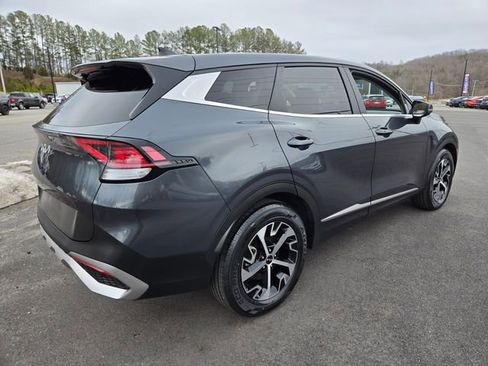 Used 2023 Kia Sportage EX image 7