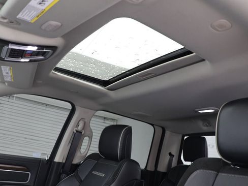 Used 2024 RAM 2500 Laramie image 21