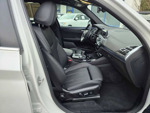 Used 2024 BMW X3 xDrive30i w/ Convenience Package image 11