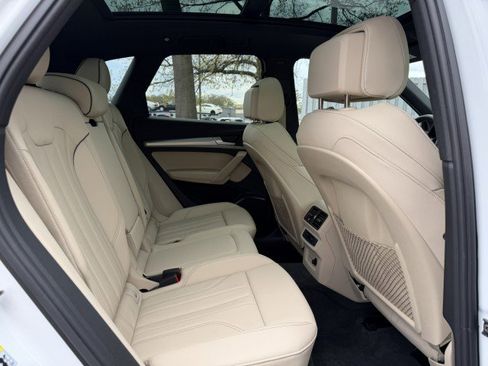 Certified 2025 Audi Q5 2.0T Premium w/ Convenience Plus Package AWD/4WD image 25