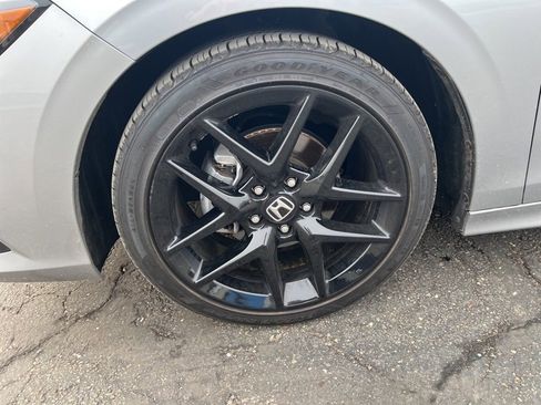 Used 2024 Honda Civic Sport image 9